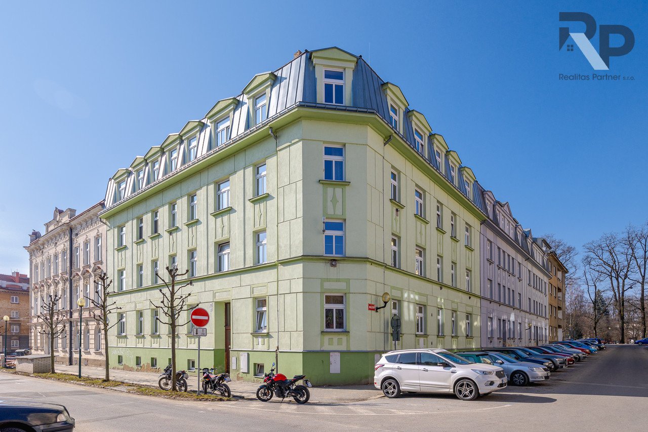 tn_zoom_filename_37910